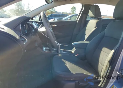 2017 Chevrolet Cruze Ls z USA, uszkodzony, nr VIN 1G1BC5SM8H7126454